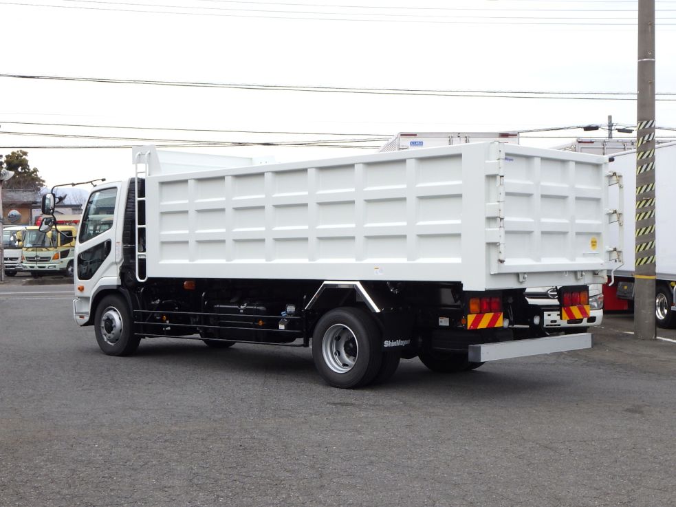 三菱 ファイター 2KG-FK72FZの写真3