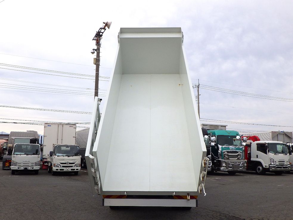 三菱 ファイター 2KG-FK72FZの写真7