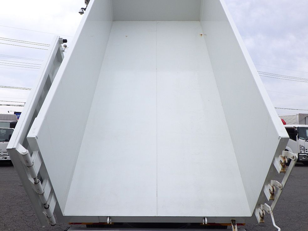 三菱 ファイター 2KG-FK72FZの写真8