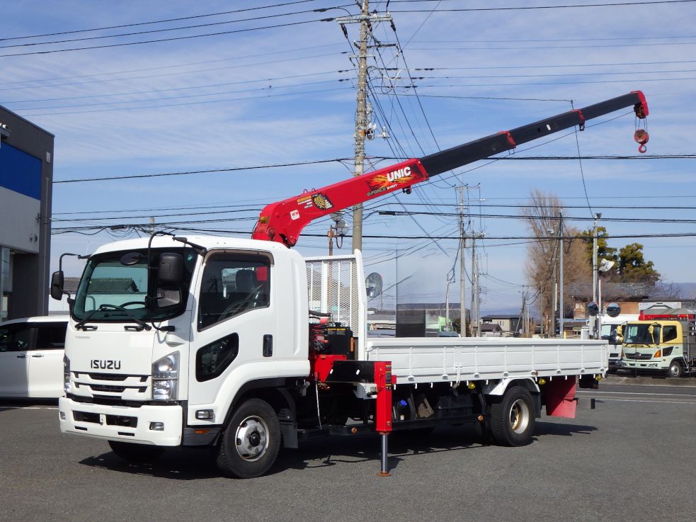 いすゞ フォワード 2RG-FRR90S2(2WD)の写真1
