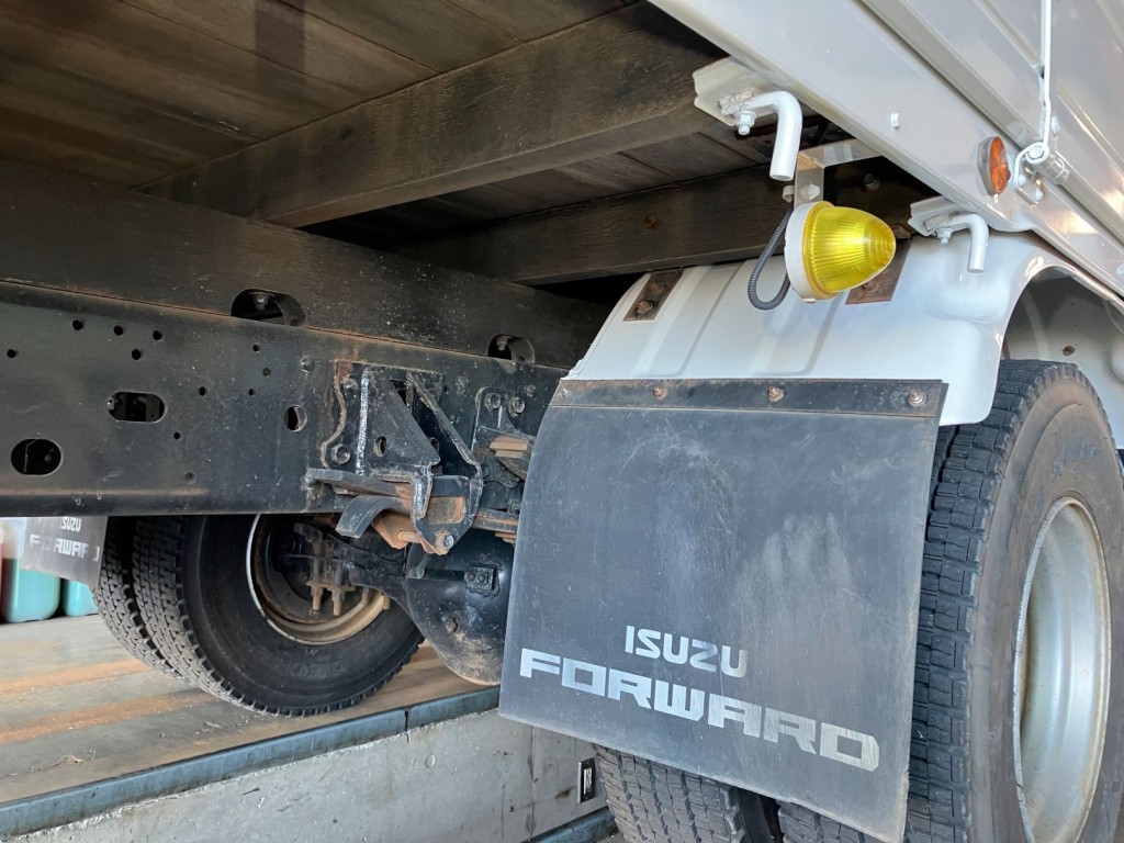 いすゞ フォワード 2RG-FRR90S2(2WD)の写真6
