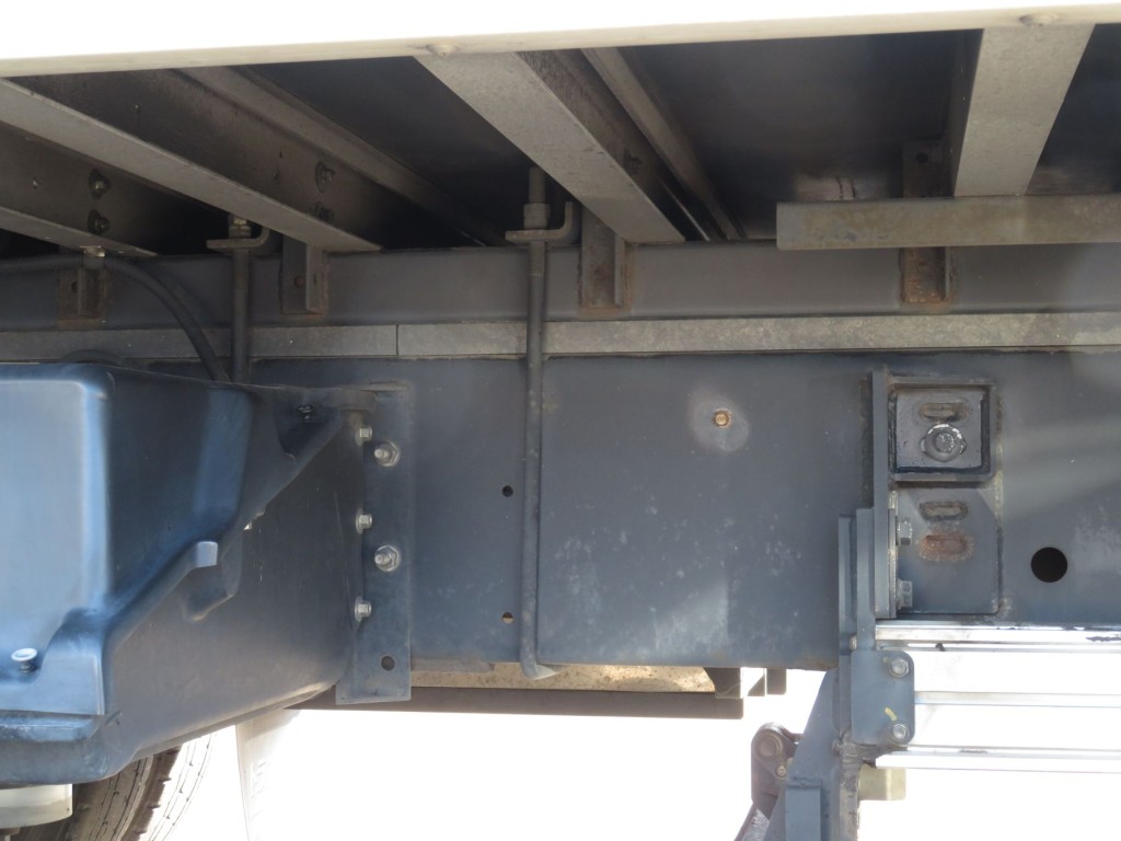 シャーシとネタの状態です。|日野 プロフィア QPG-FR1EXEGの写真7