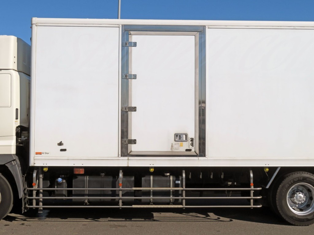 サイドドア付きです。|日野 プロフィア QPG-FR1EXEGの写真8