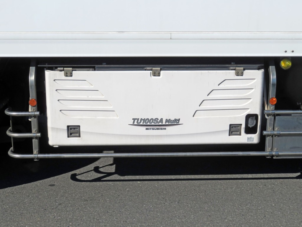 冷凍機はサブエンジン式です。|日野 プロフィア QPG-FR1EXEGの写真14