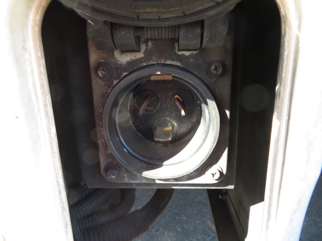 スタンバイ付きです。|日野 プロフィア QPG-FR1EXEGの写真16