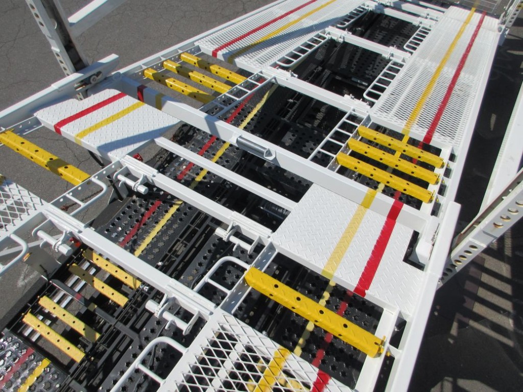 2Fフロアータイヤ落としの状態です。|いすゞ フォワード 2RG-FSR90S2の写真12