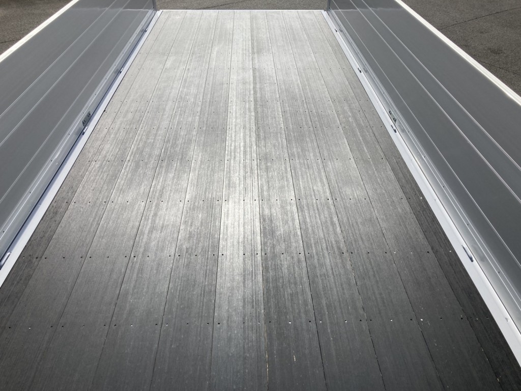 床後方の状態です。|三菱 ファイター 2KG-FK62F(2WD)の写真20