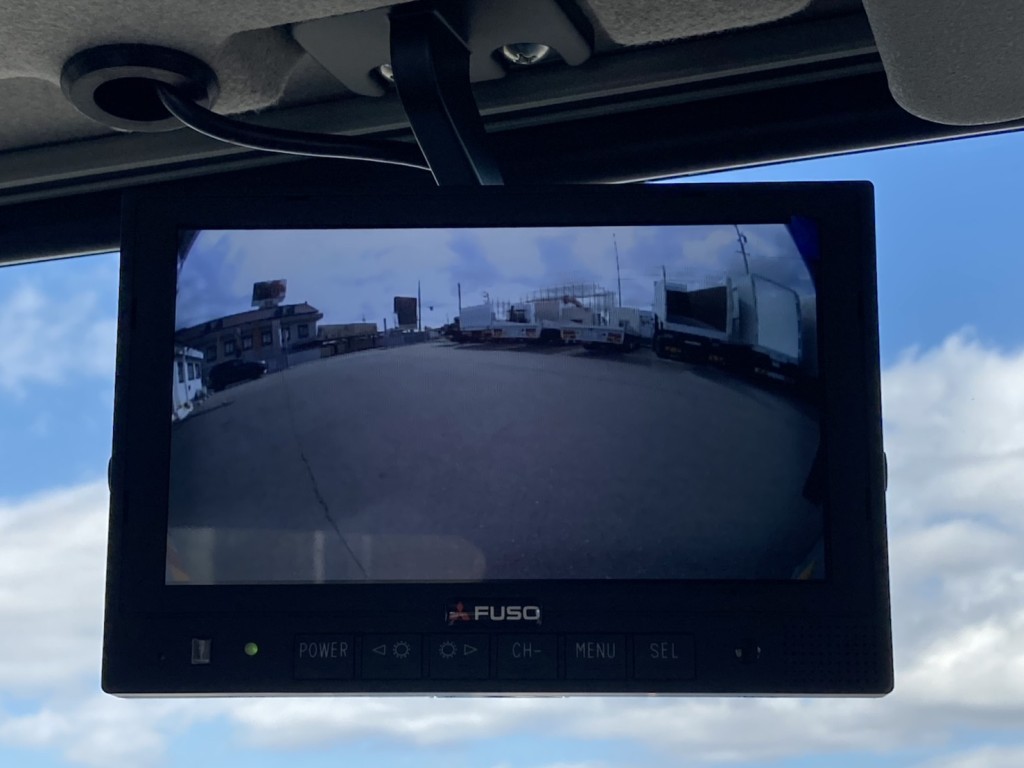 リアモニターです。|三菱 ファイター 2KG-FK62F(2WD)の写真27
