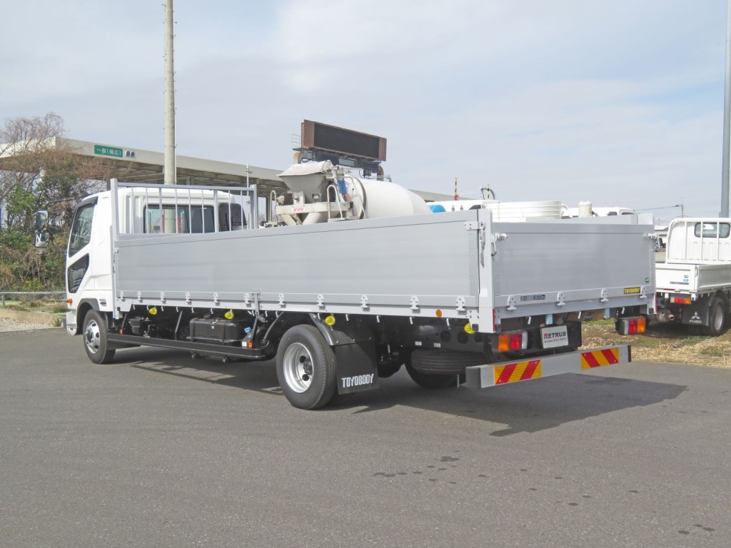 三菱 ファイター 2KG-FK62F(2WD)の写真3