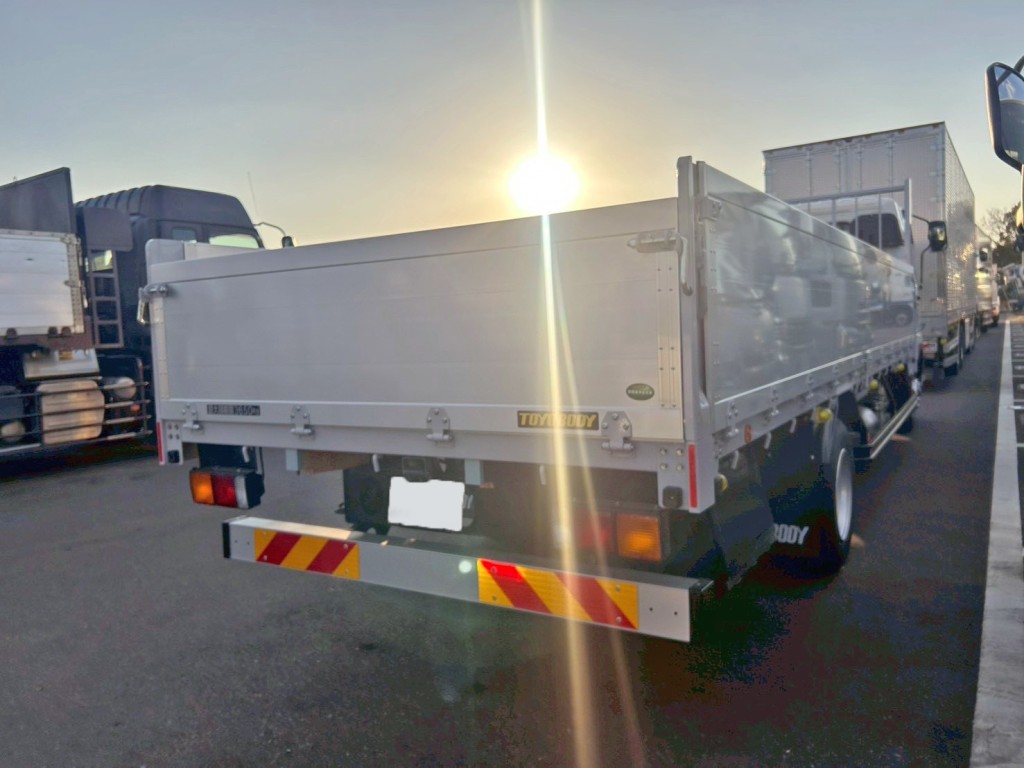 三菱 ファイター 2KG-FK62F(2WD)の写真4