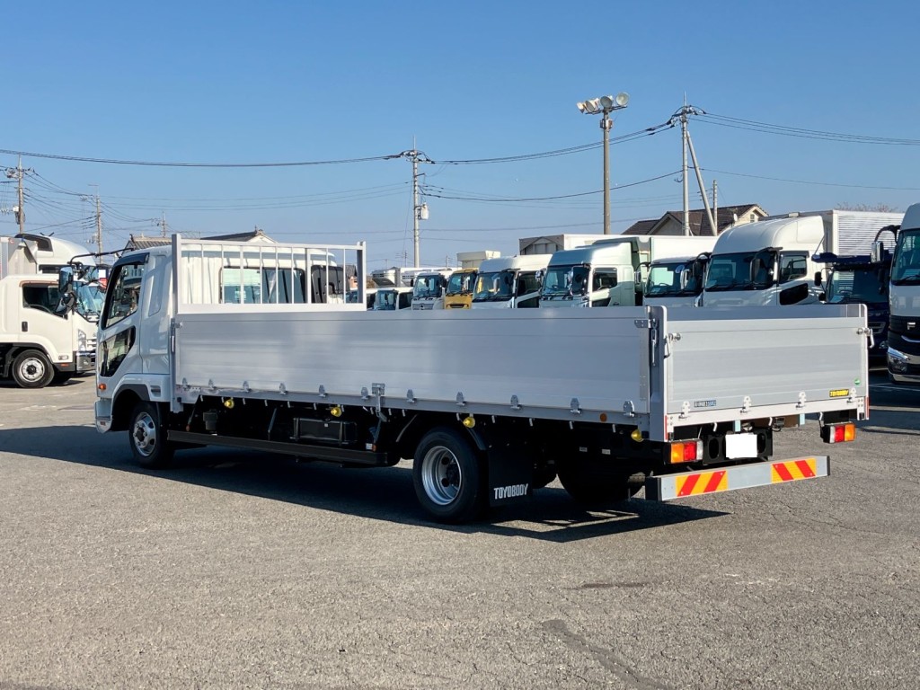 三菱 ファイター 2KG-FK62F(2WD)の写真3