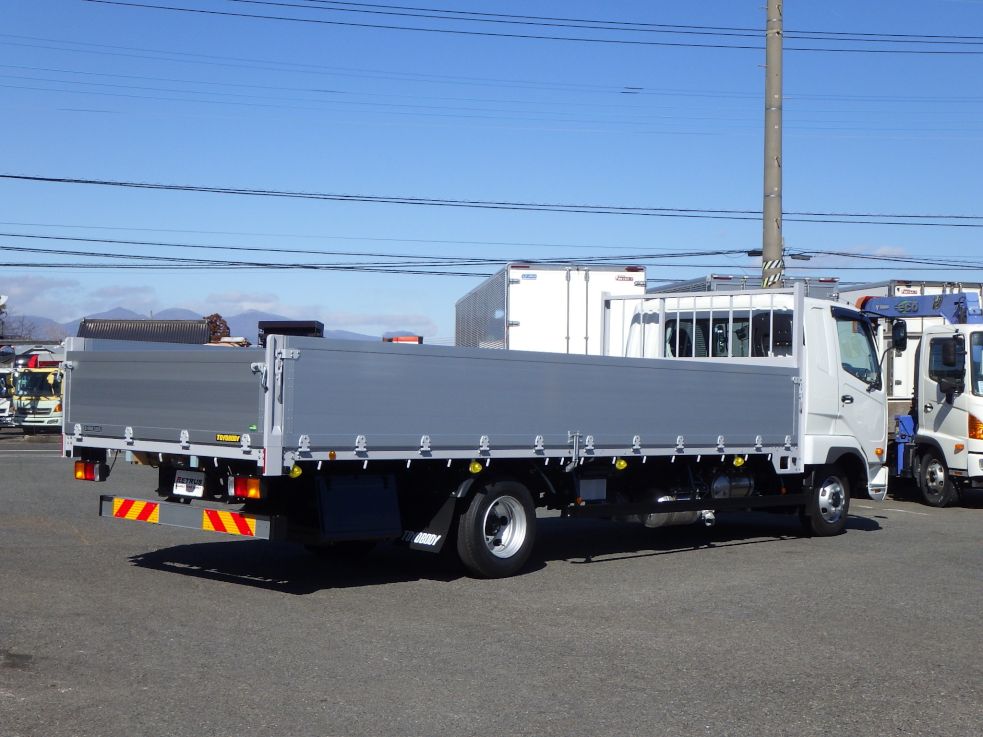 三菱 ファイター 2KG-FK62F(2WD)の写真4