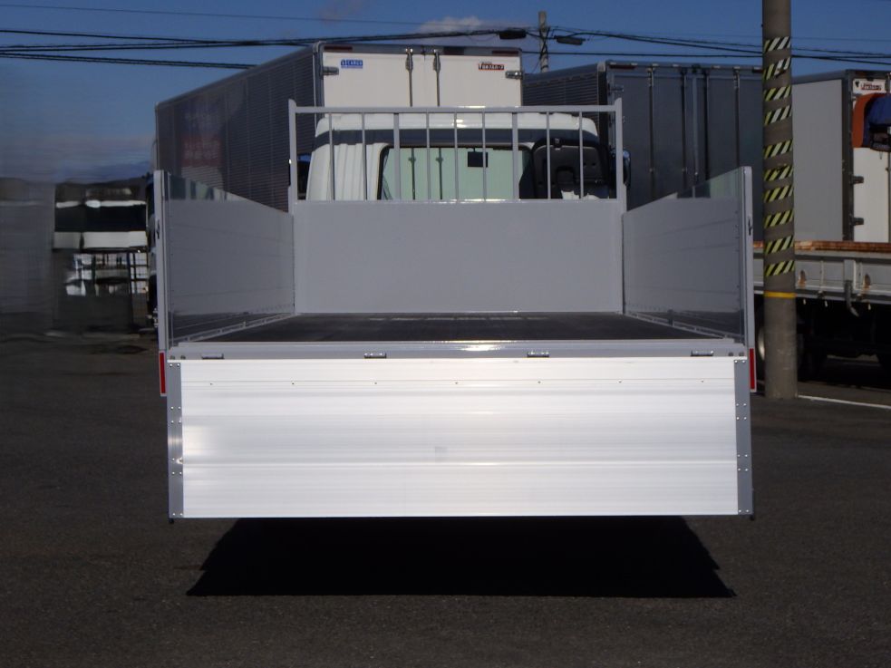 三菱 ファイター 2KG-FK62F(2WD)の写真9