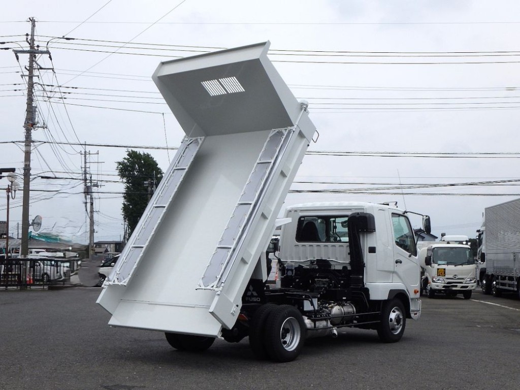 三菱 ファイター 2KG-FK62F(2WD)の写真4