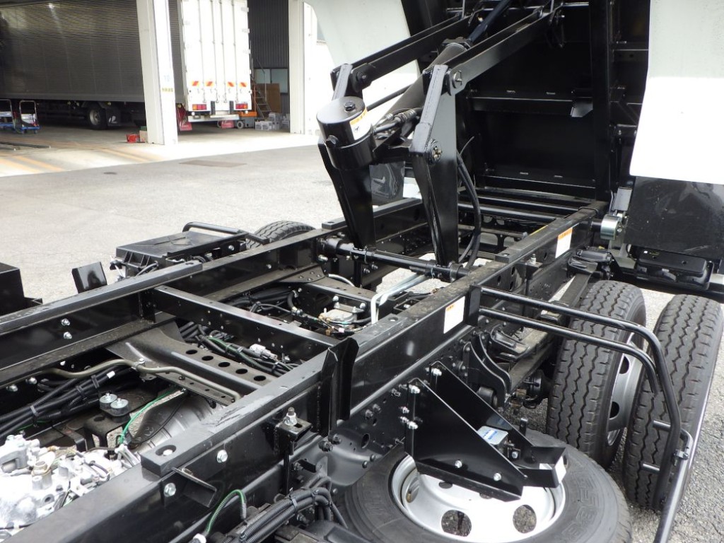 三菱 ファイター 2KG-FK62F(2WD)の写真10