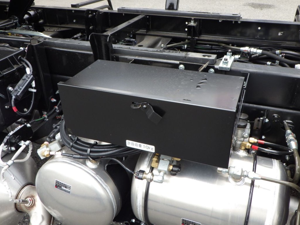 三菱 ファイター 2KG-FK62F(2WD)の写真17