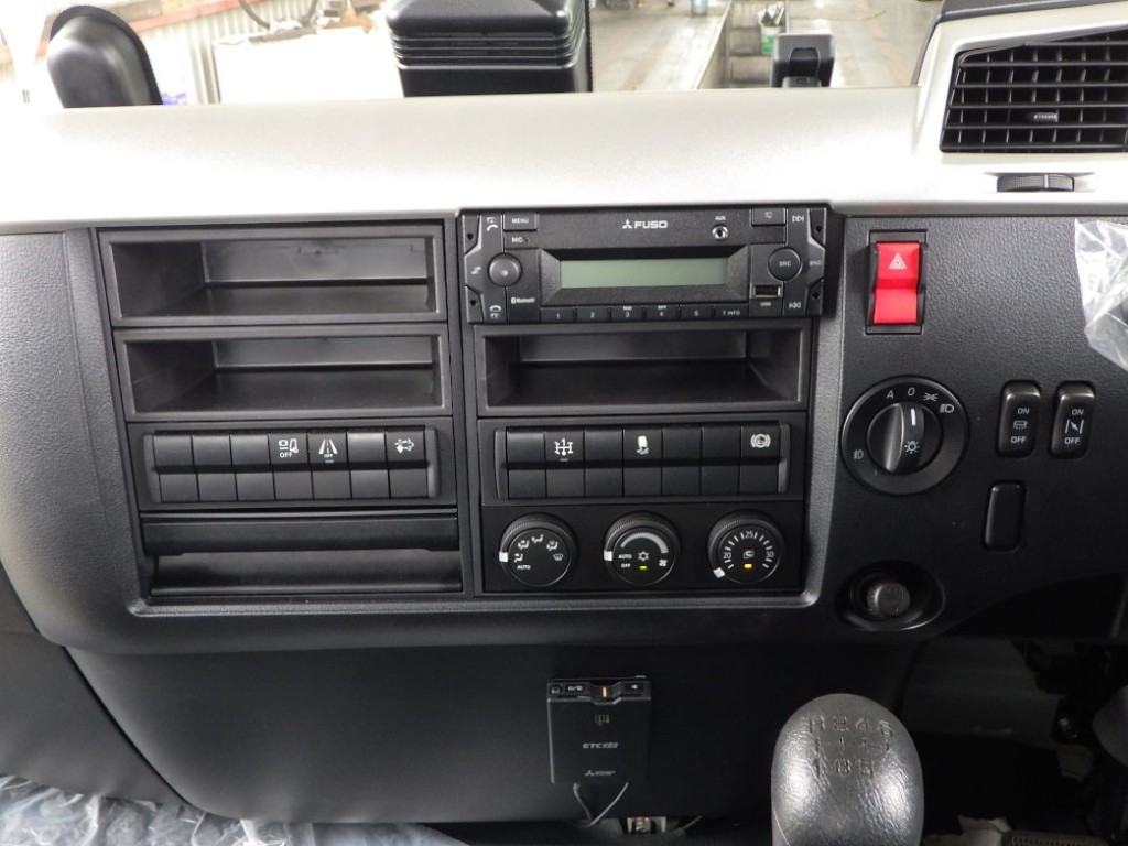 三菱 ファイター 2KG-FK62F(2WD)の写真19