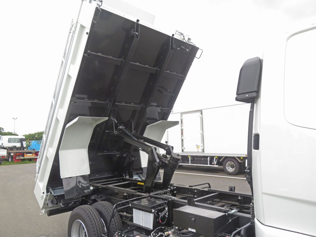 三菱 ファイター 2KG-FK62F(2WD)の写真10