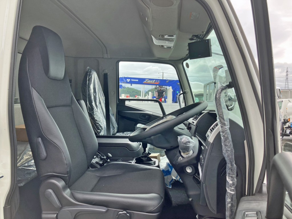 三菱 ファイター 2KG-FK65F(2WD)の写真7