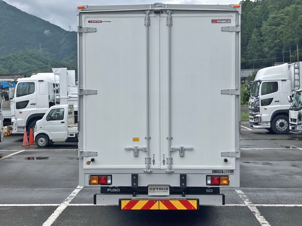 リヤ周りの状態です。|三菱 ファイター 2KG-FK65F(2WD)の写真8