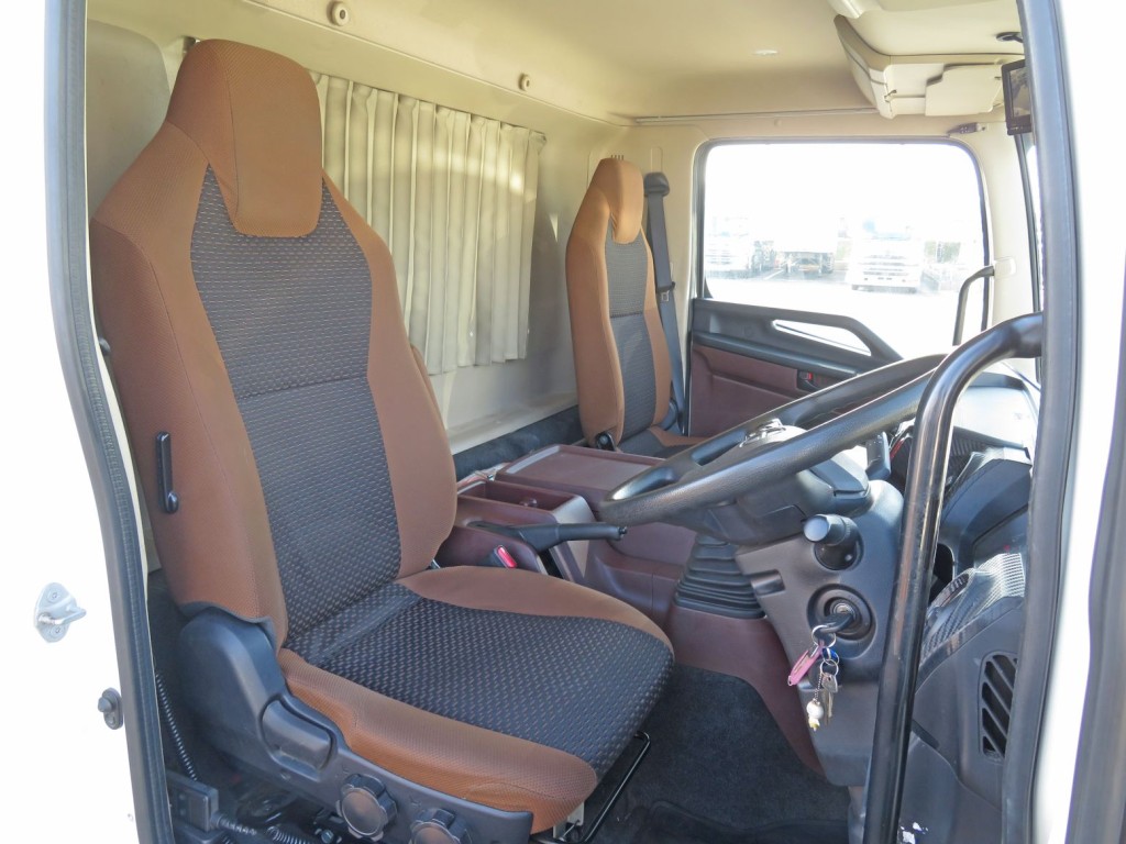 日野 レンジャー 2KG-FC2ABG(2WD)の写真6