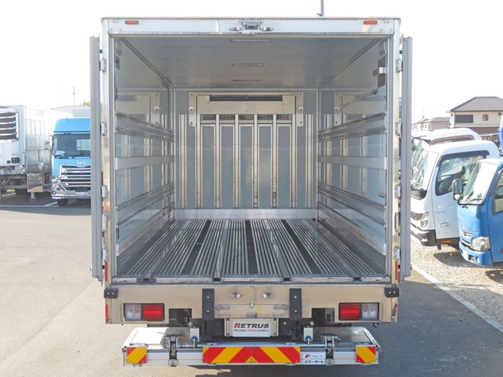 日野 レンジャー 2KG-FC2ABG(2WD)の写真9