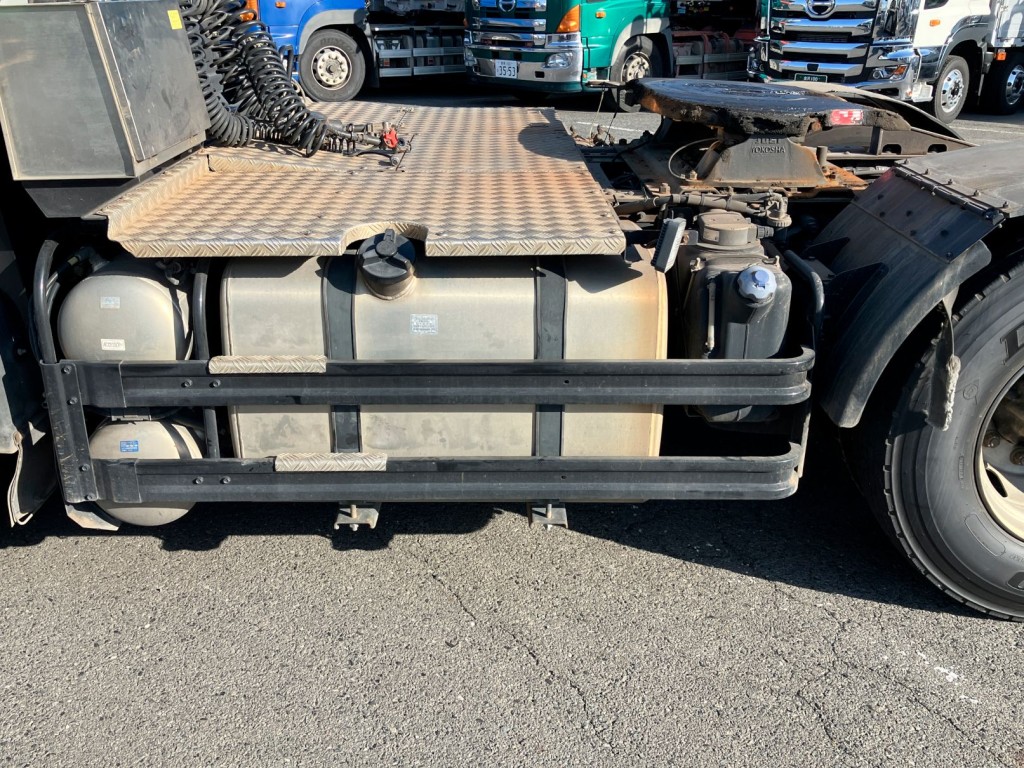 いすゞ ギガ QKG-EXD52BDの写真13