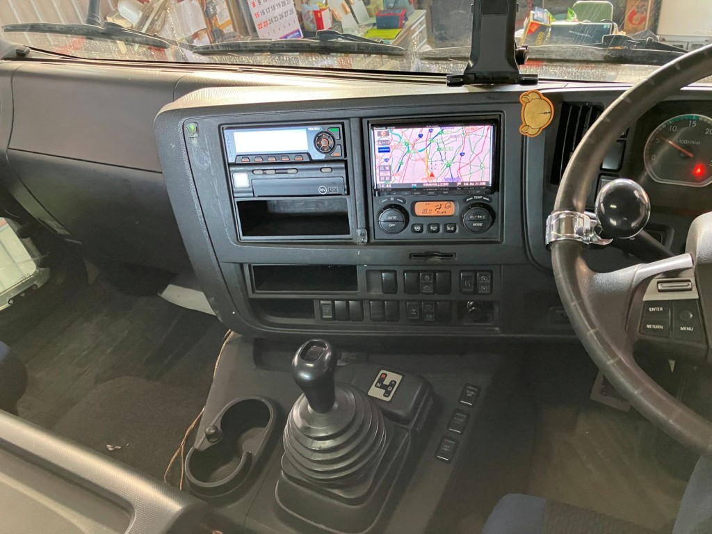 いすゞ ギガ QKG-EXD52BDの写真14