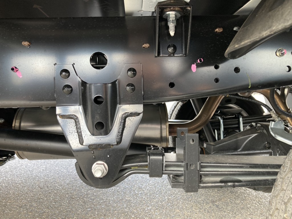 シャーシとスプリングの状態です。|トヨタ カゼット 3BF-TRY230(2WD)の写真5