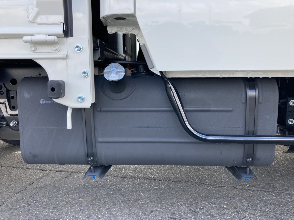 燃料タンクです。|トヨタ カゼット 3BF-TRY230(2WD)の写真27
