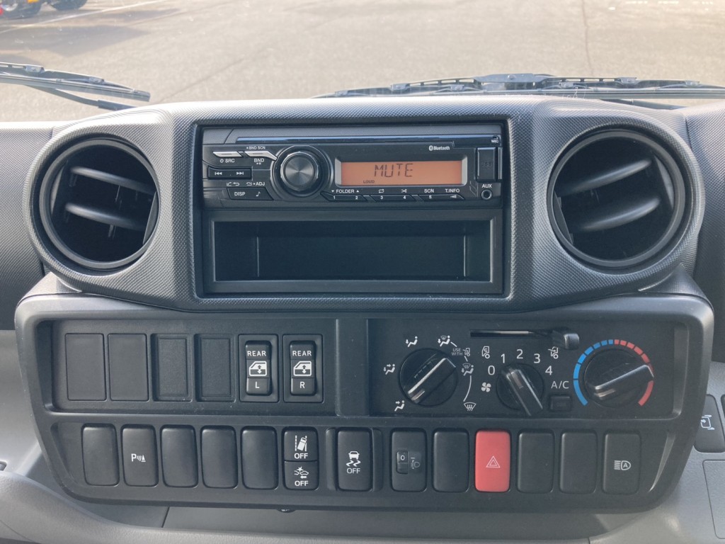 インパネ周りです。|トヨタ カゼット 3BF-TRY230(2WD)の写真29