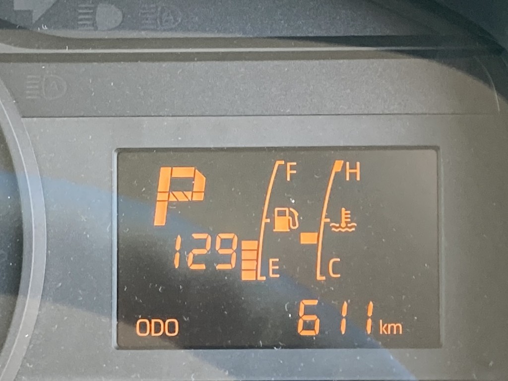 走行メーターです。|トヨタ カゼット 3BF-TRY230(2WD)の写真31