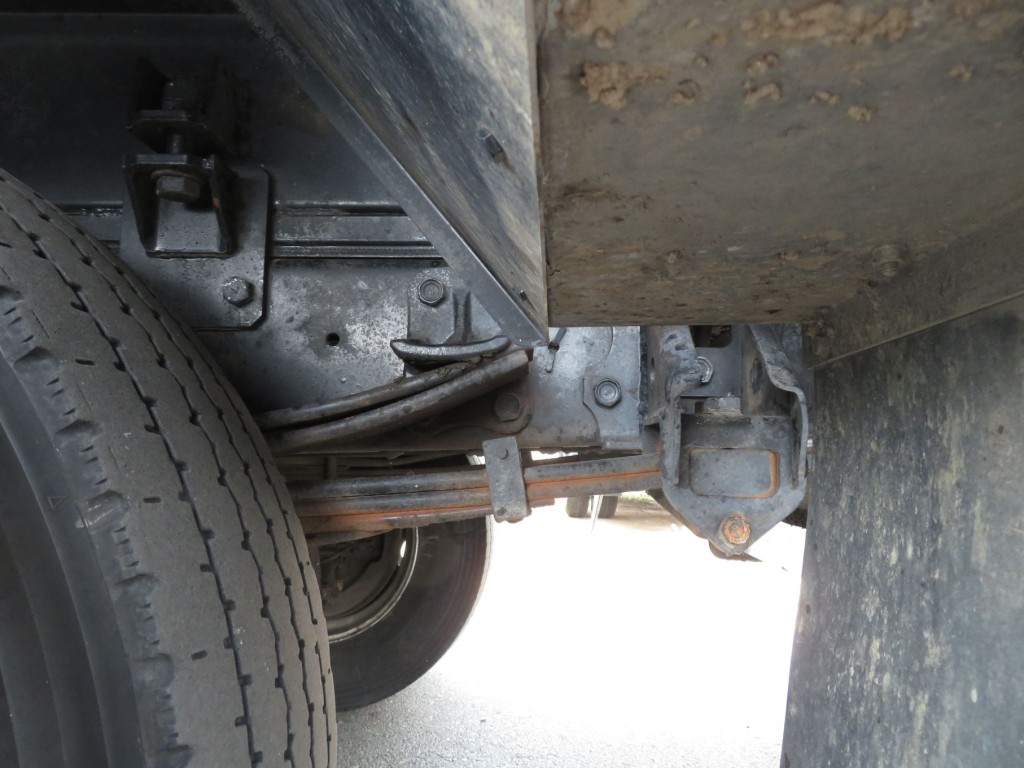 シャーシの状態です。|いすゞ フォワード 2RG-FRR90S2の写真5