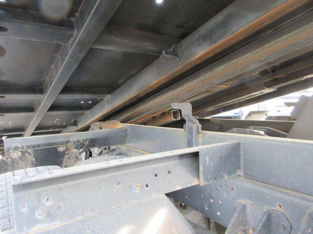 シャーシとネタの状態です。|日野 デュトロ 2KG-XZU722M(2WD)の写真7