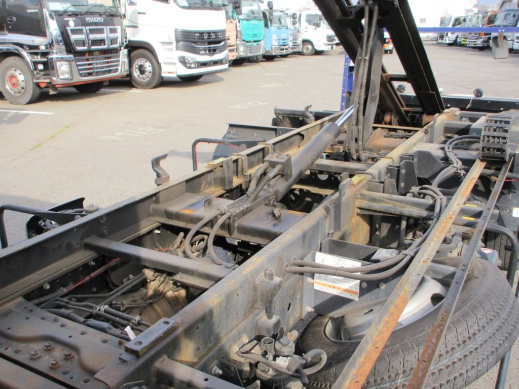 シャーシの状態です。|日野 デュトロ 2KG-XZU722M(2WD)の写真11