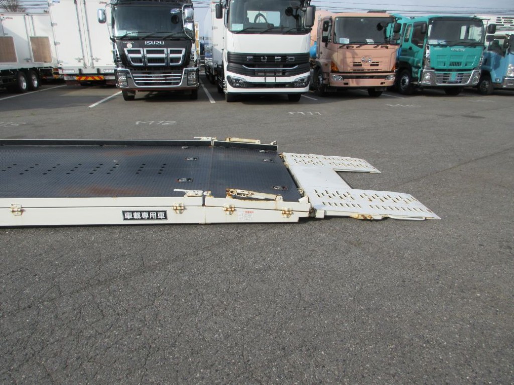 化粧板の着いた状態です。|日野 デュトロ 2KG-XZU722M(2WD)の写真12