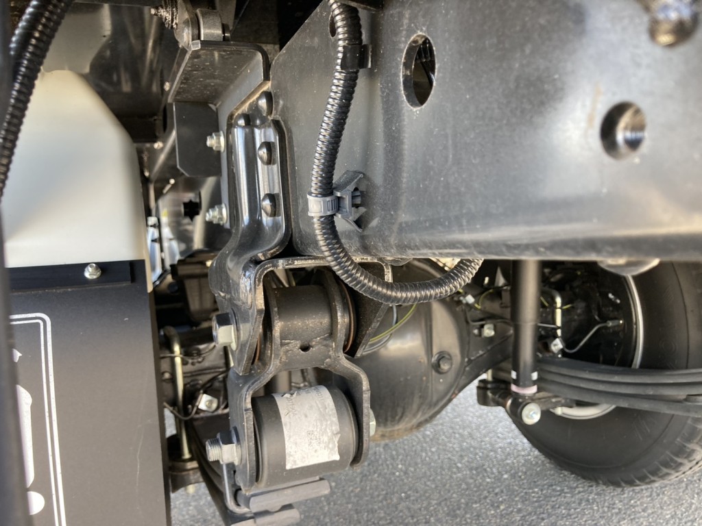 下回りの状態です。|日野 デュトロ 2KG-XZU600T(2WD)の写真7