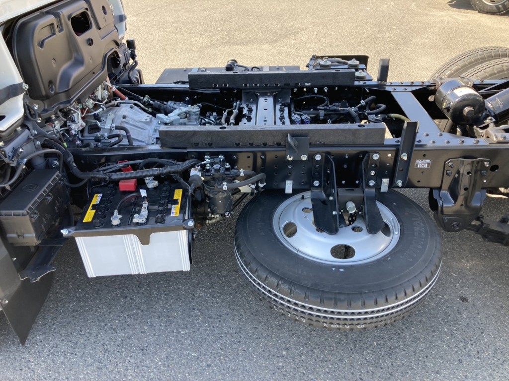 シャーシ周りの状態です。|日野 デュトロ 2KG-XZU600T(2WD)の写真24