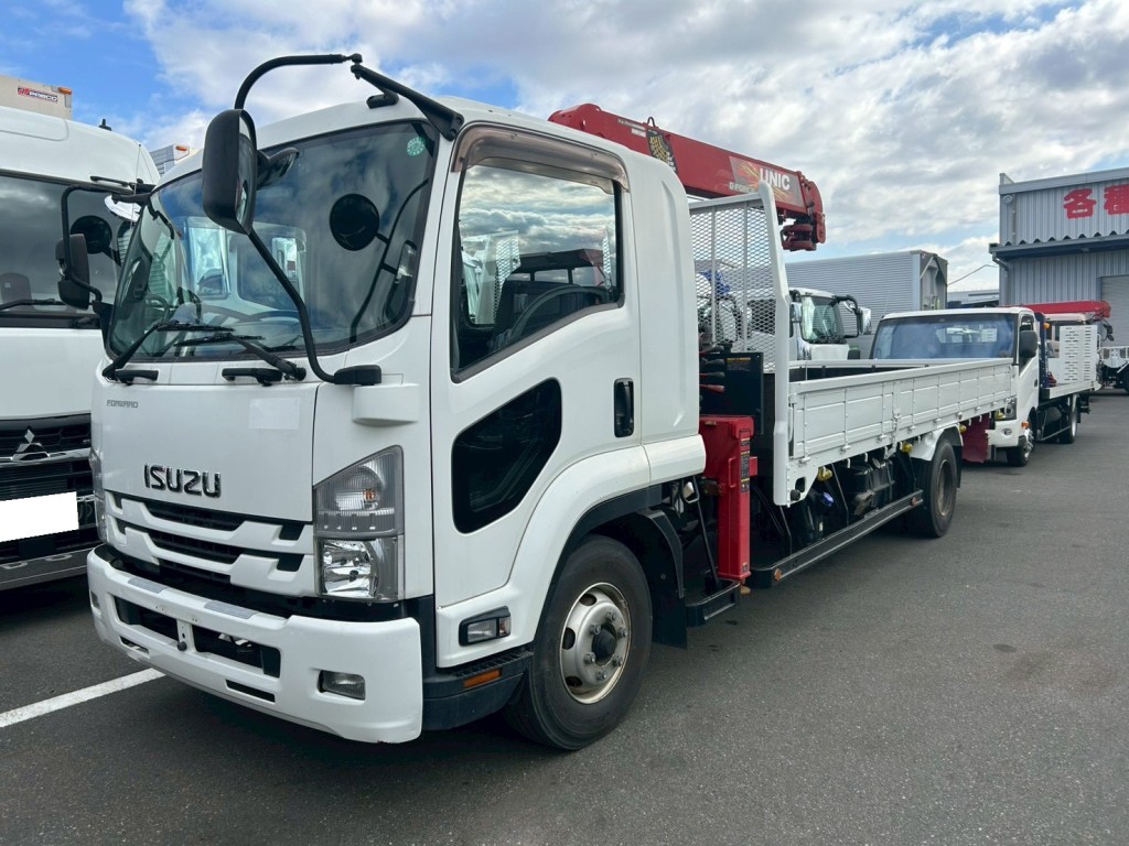 いすゞ フォワード 2RG-FRR90S2(2WD)の写真1