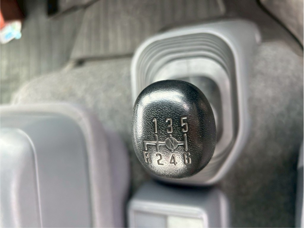 いすゞ フォワード 2RG-FRR90S2(2WD)の写真6