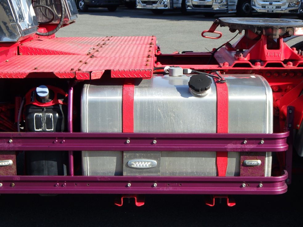 燃料タンクは４００Lです。|三菱 スーパーグレート 2RG-FP74HDRの写真13