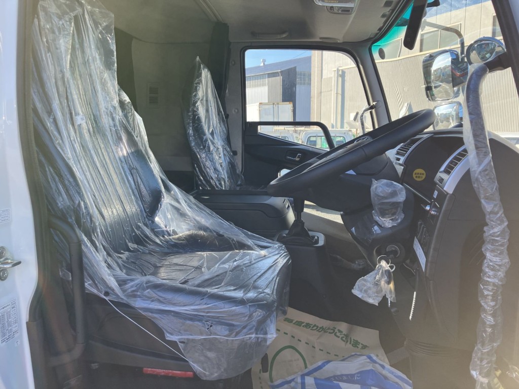 三菱 ファイター 2KG-FK65FYの写真9