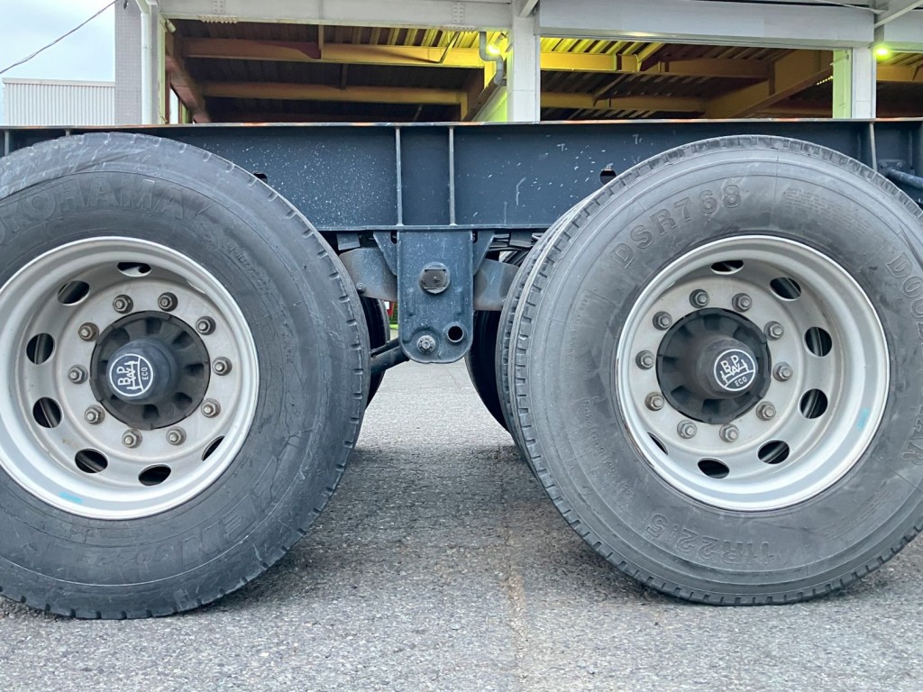 タイヤ間の状態です。|トレクス  NCCTB34081の写真6