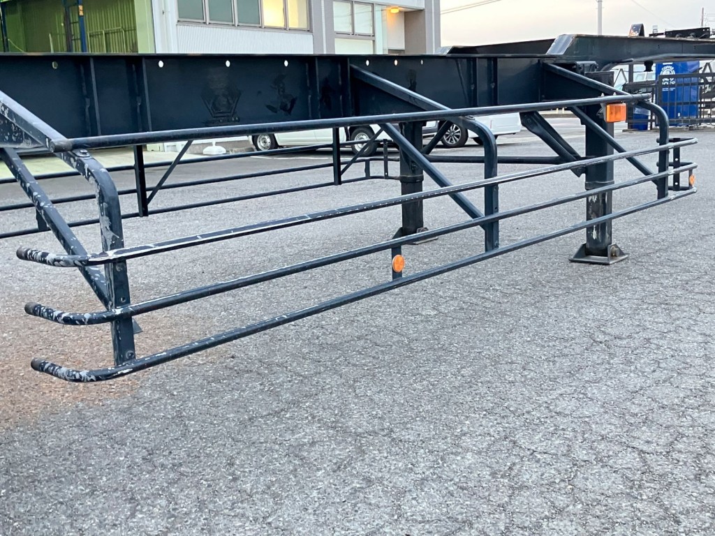 運転席側サイドバンパーにキズがあります。|トレクス  NCCTB34081の写真30