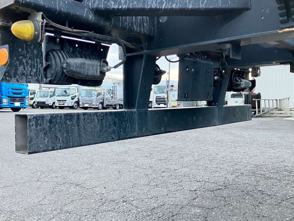 リヤバンパー裏側の状態です。|トレクス  NCCTB34081の写真40