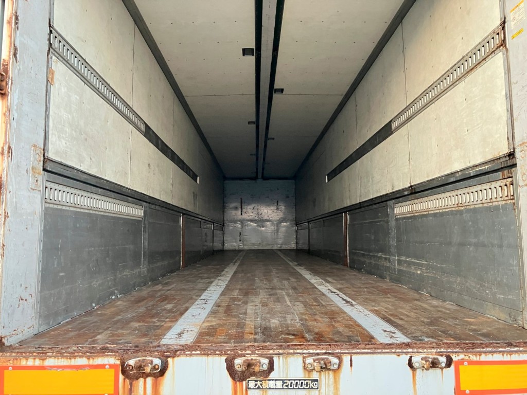 床は板張り・引き出しフックが23対付いています。|トレクス PFN24101改の写真18