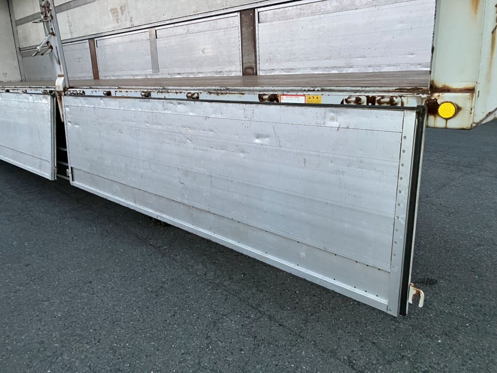 運転席側前方アオリ内面の状態です。|トレクス  PFN24101改の写真48