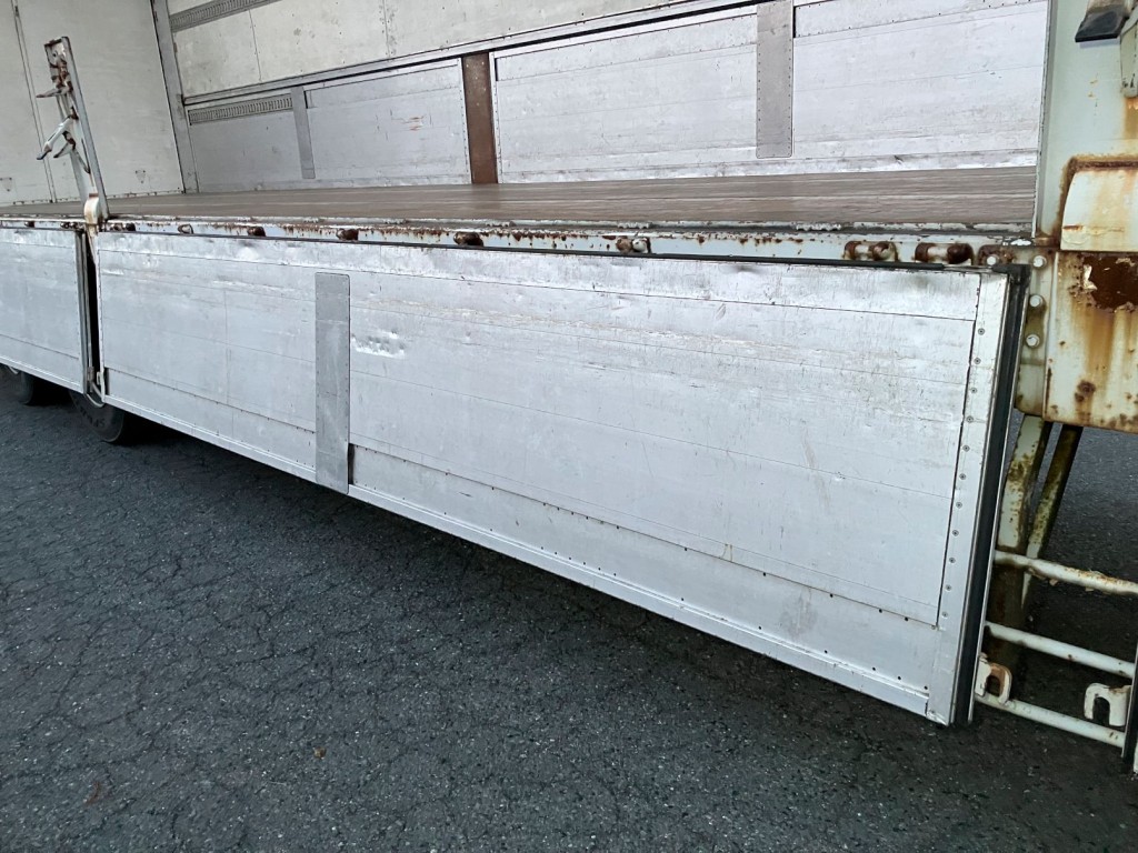 運転席側中央アオリ内面の状態です。|トレクス  PFN24101改の写真49