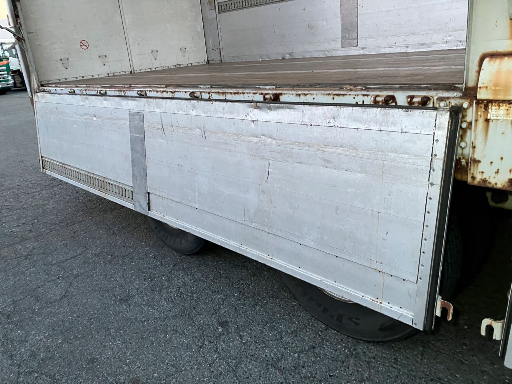 運転席側後方アオリ内面の状態です。|トレクス  PFN24101改の写真50