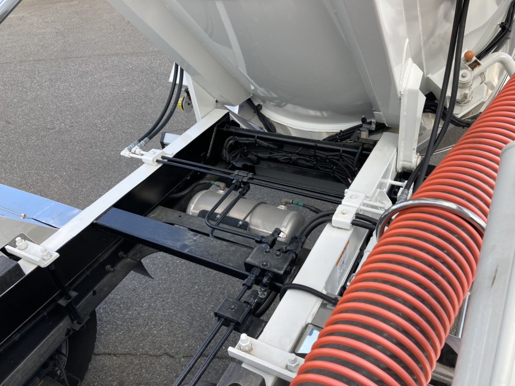 いすゞ フォワード 2RG-FRR90S2(2WD)の写真22